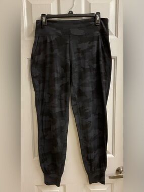 LULULEMON Joggers